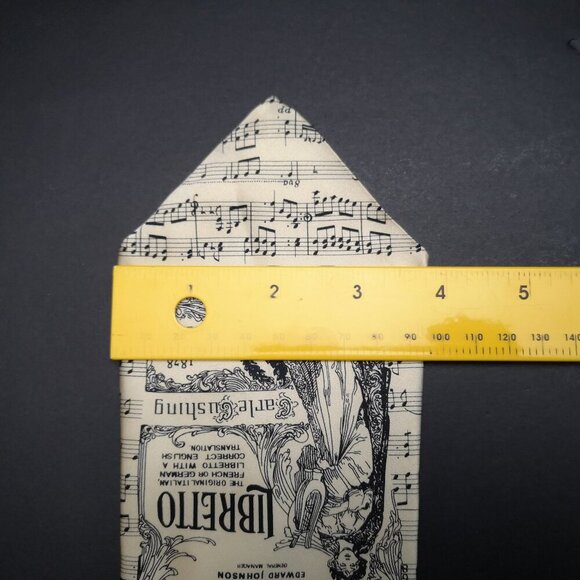 Museum Artifacts All Silk Handmade Men's Ivory w/ Black Musical Pattern Neck Tie - Picture 4 of 4